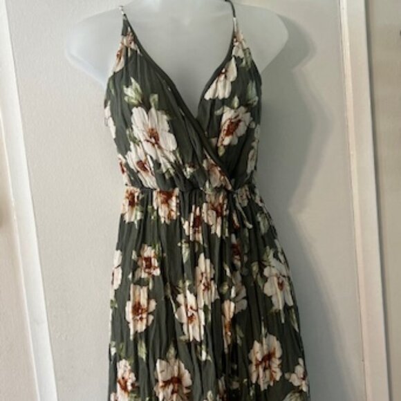 Pretty Summer Green Floral Sexy Dress - Picture 1 of 9